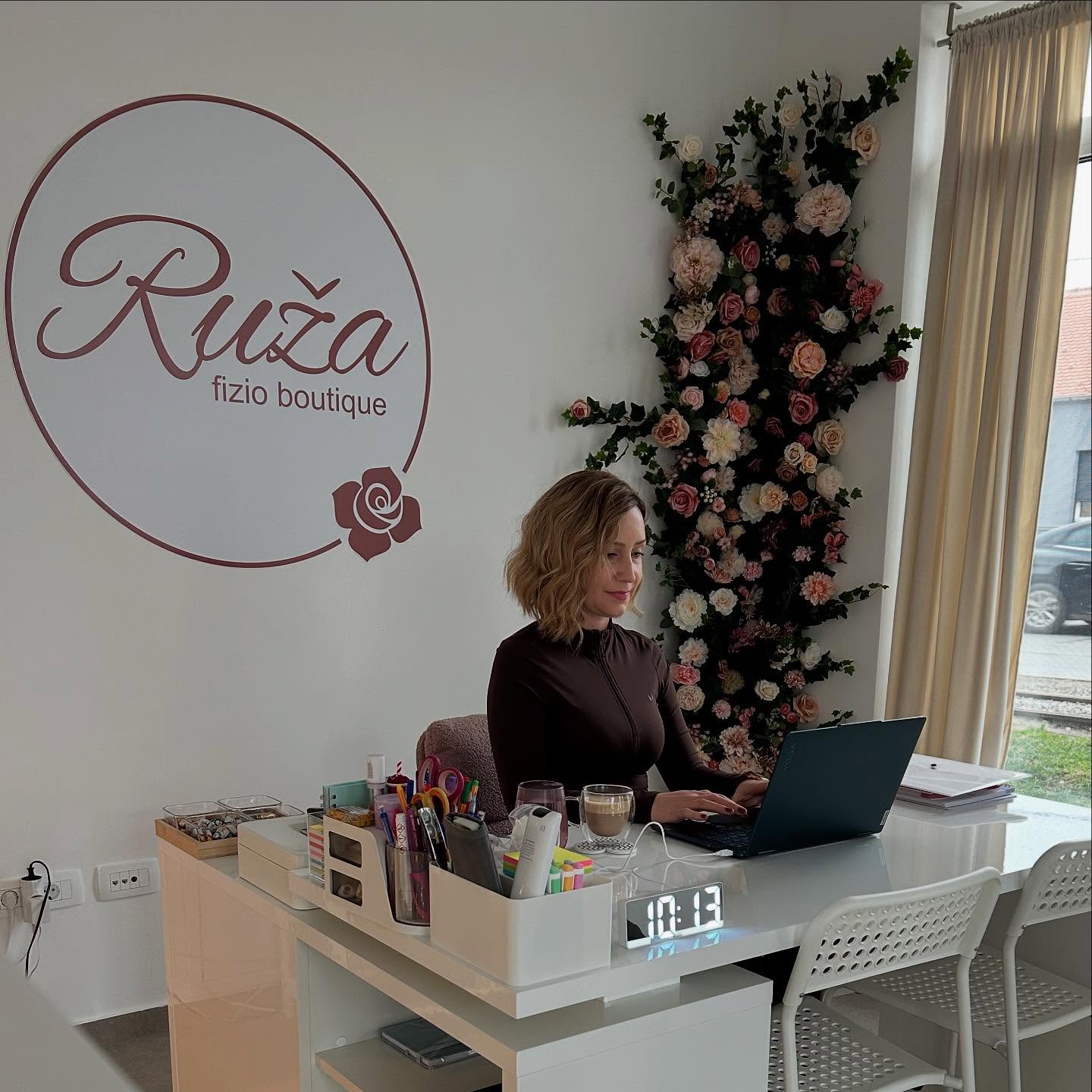 Ružica u studiju
